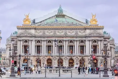 Image de An Authentic Parisian Stay Steps From The Louvre And OPÉRA Garnier- 4 Bedrooms