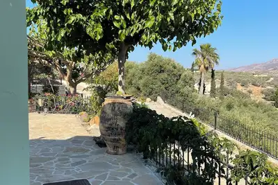 Image de Georgia-a nice, cozy private villa, lovely pool and a breathtaking sea view! !
