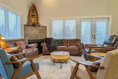 Image de Resort Access MountainView Penthouse w/Sauna Sleeps 10