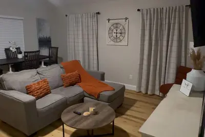 Image de Charming 2-bedroom house with WiFi, Ac in fantastic Tampa