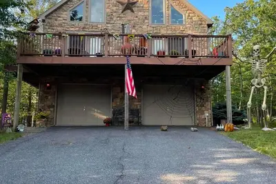 Image de Chalet style 3-bedroom with WiFi, Ac in tranquil Hazleton