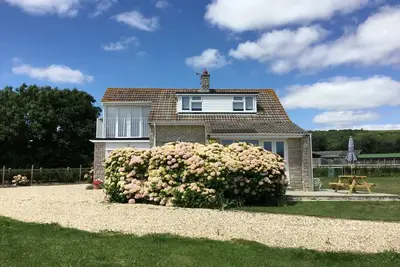 Image de Characterful Seaside Family Cottage in Ringstead, Dorset