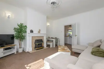 Image de Cosy Mirfield Retreat, pet-friendly, 2b with parking and garden