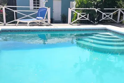3-bedroom Villa in wonderful Grace Bay with WiFi, Ac, Pool steps from your door!