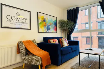 Image de 2-bedroom apartment with en-suites, Ideal for business and leisure stays