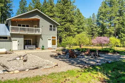 Image de 3br Pet-Friendly Family Pine Cabin with Access Roslyn Ridge Summer Activities