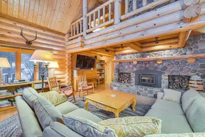 Image de Lakefront Cabin w\/ Sauna & Dock in Webster!