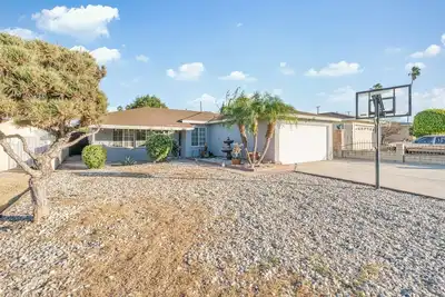 Image de Cozy 4br Retreat with Private Backyard