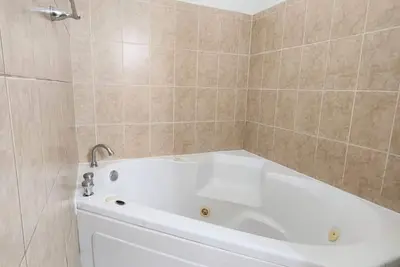 Image de Cozy studio with WiFi and Ac in charming Miami