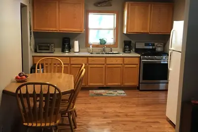 Image de Cute cabin with accommodations for 6 to 8 guests just 75 minutes from Green Bay