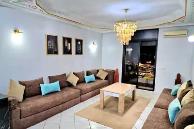 Image de Appartement chic avec une vue panoramique
