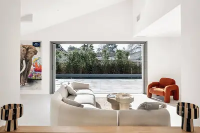 Image de Villa Petra avec piscine chauffée et sécurisée pour 10 personnes