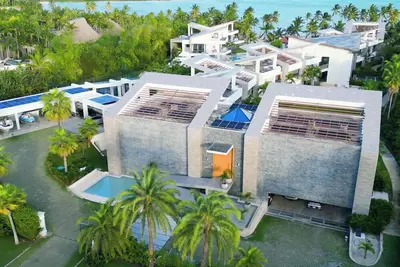 Image de Luxurious 9-bedroom villa with private beach, fitness room in Cap Cana