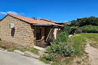 Image de Mini Caseddu T2, Alba Rossa avec Piscine & vue mer