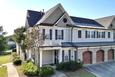 Image de 3 Bed/2 Bath Townhome on Oxford Country Club, w/i 3 miles of the Square & Grove
