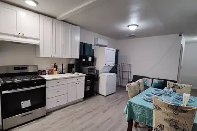 3-bedroom house in wonderful Riverside
