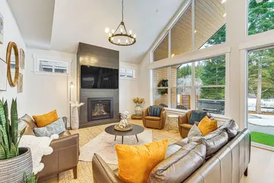 Image de Private Hot Tub & Patio: Spacious Cle Elum Home