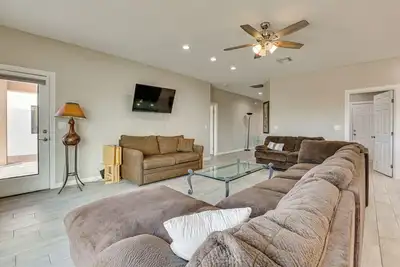 Image de 7 Mi to Golf: Mtn-View Retreat in Bullhead City