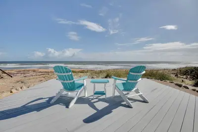 Image de Steps to Ormond Beach: Oceanfront Home w/ Views!