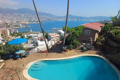 Image de Acapulco Ocean view 5 room 15 pp house. Ac, pool. 5 m beach Caleta.