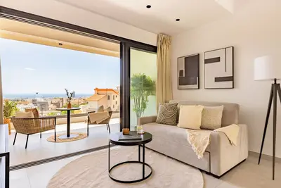 Image de Sanders Eduardovich - Appartement élégant de 2 chambres avec balcon