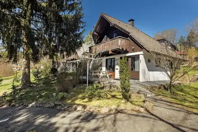 Image de Maison de vacances 'Rotkäppchen' avec terrasse privée, Wi-Fi et climatisation