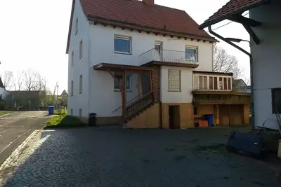 Image de Maison de vacances 'Haus Dorfidyll' avec vue sur les montagnes, terrasse privée et Wi-Fi