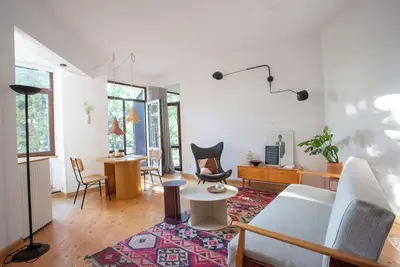 Image de Peaceful Bohemian Apartment - Best Location