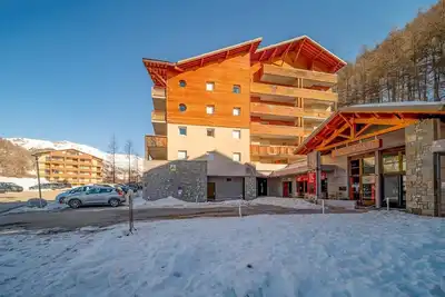 Image de Appartement avec piscine chauffée