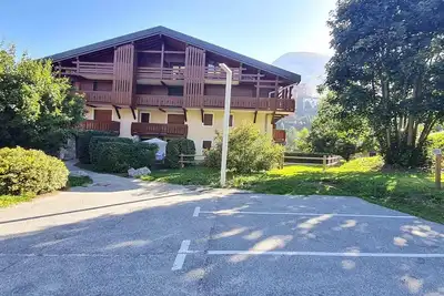 Image de Appartement avec jardin et terrasse