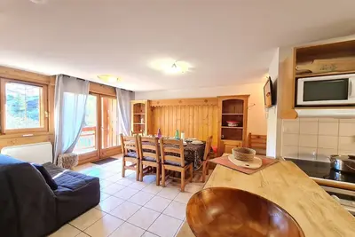 Image de Appartement spacieux avec balcon
