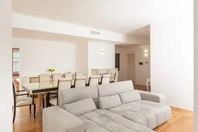 Image de Free Parking - 5 Star - Sauna Luxury Apartment