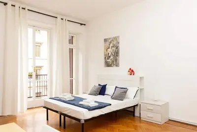 Picasso - Spacious Exclusive Apartment
