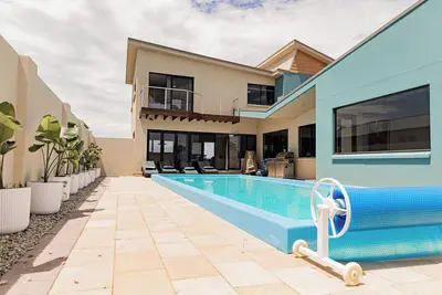 Image de Heated magnesium pool, Mtb, family & dog friendly