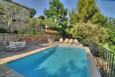 Image de JdV Holidays Villa Citronnier, partial A\/C, pool and superb views to sea