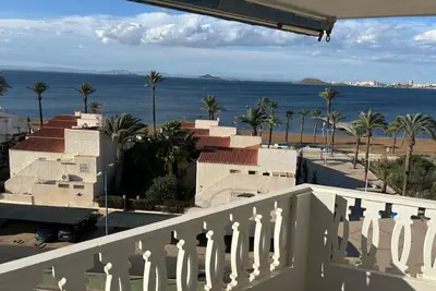 Image de Sea View, 4th-floor Apartment, 25m from the beach with free Wi-Fi and a lift.