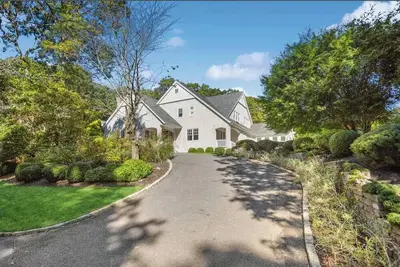 Image de Luxury Villa 7br 7baths with a Private Pool Hamptons