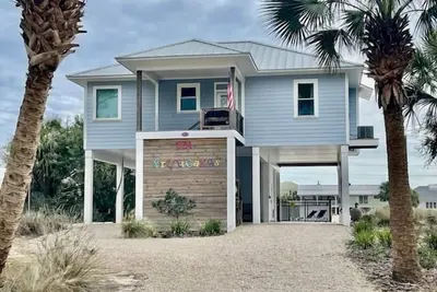 Image de Fruitcakes, private pool, St. George Island