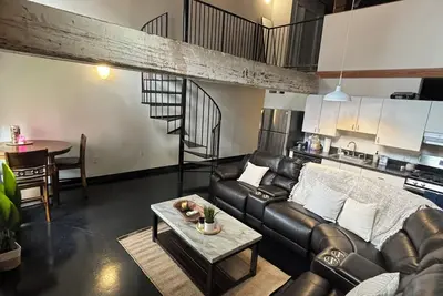 Image de Chic Cozy Loft Getaway