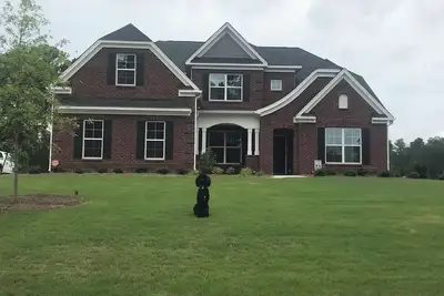 Image de Masters Golf Tournament rental on Mt. Vintage Golf Course, New, Beautiful Home