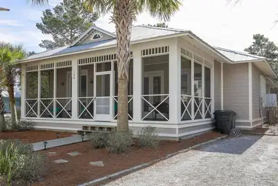Image de Seacrest Comfort | 4br One-Level Retreat by the Park