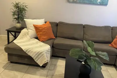 Image de Charming 3-bedroom townhome in delightful South Sacramento with Ac, WiFi