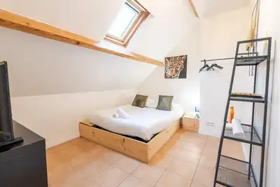 Image de Savane-Chambre avec salle de bain partagée