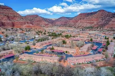 Image de Kanab Family Townhome with Pool and Hot Tub! Near Zion and Bryce!