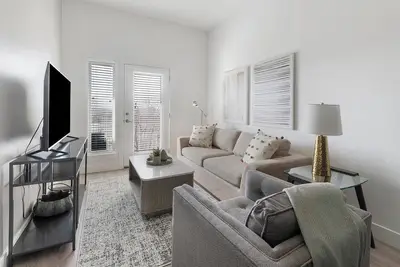 Image de Landing at Dry Creek at East Village - 1 Bedroo. . .