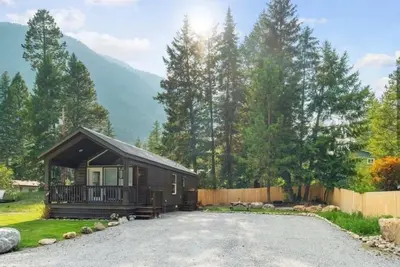 Image de Cabin in Hungry Horse; 10 Miles From Glacier Park West Entrance