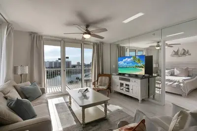 Image de New! Terrace at Pelican Beach 0707