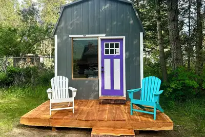 Image de Delightful cabin in Hungry Horse on River with Mountain View’s