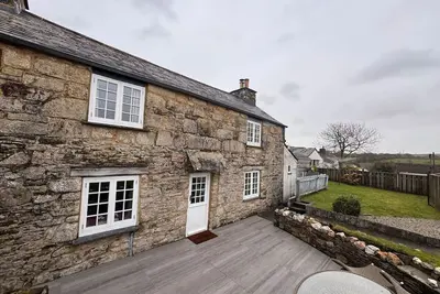 Image de 3 Double Bed Character Cottage in Quiet Hamlet