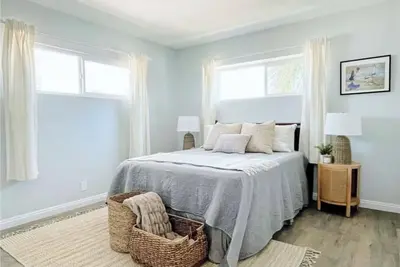 Image de Cozy private, one bedroom, one bath in Colton with Ac, WiFi. Attached to home